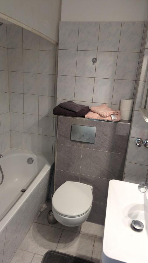 Werftstrasse 9A Lejlighedshotel Kiel Eksteriør billede
